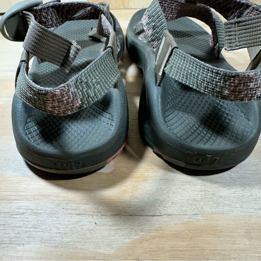 Chaco Green and Pink Sandals Women’s Size 7 - Picture 5 of 8